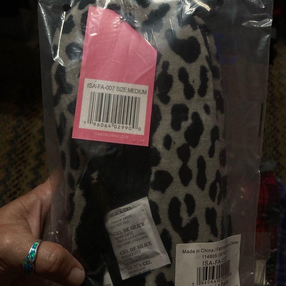 Isaac Mizrahi Vibrant Pink and Leopard Print